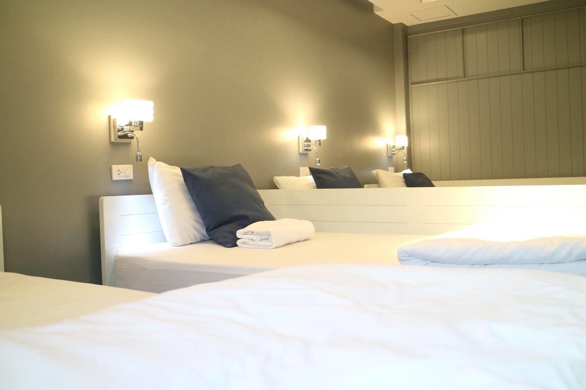 Golden Mountain Hostel Bangkok Dış mekan fotoğraf